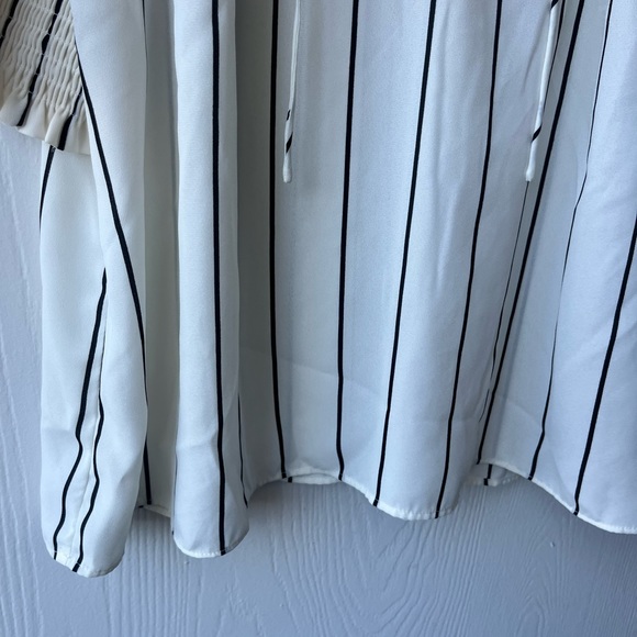 WORTHINGTON White and Black Vertical Striped Blouse Women’s XL - Picture 10 of 11
